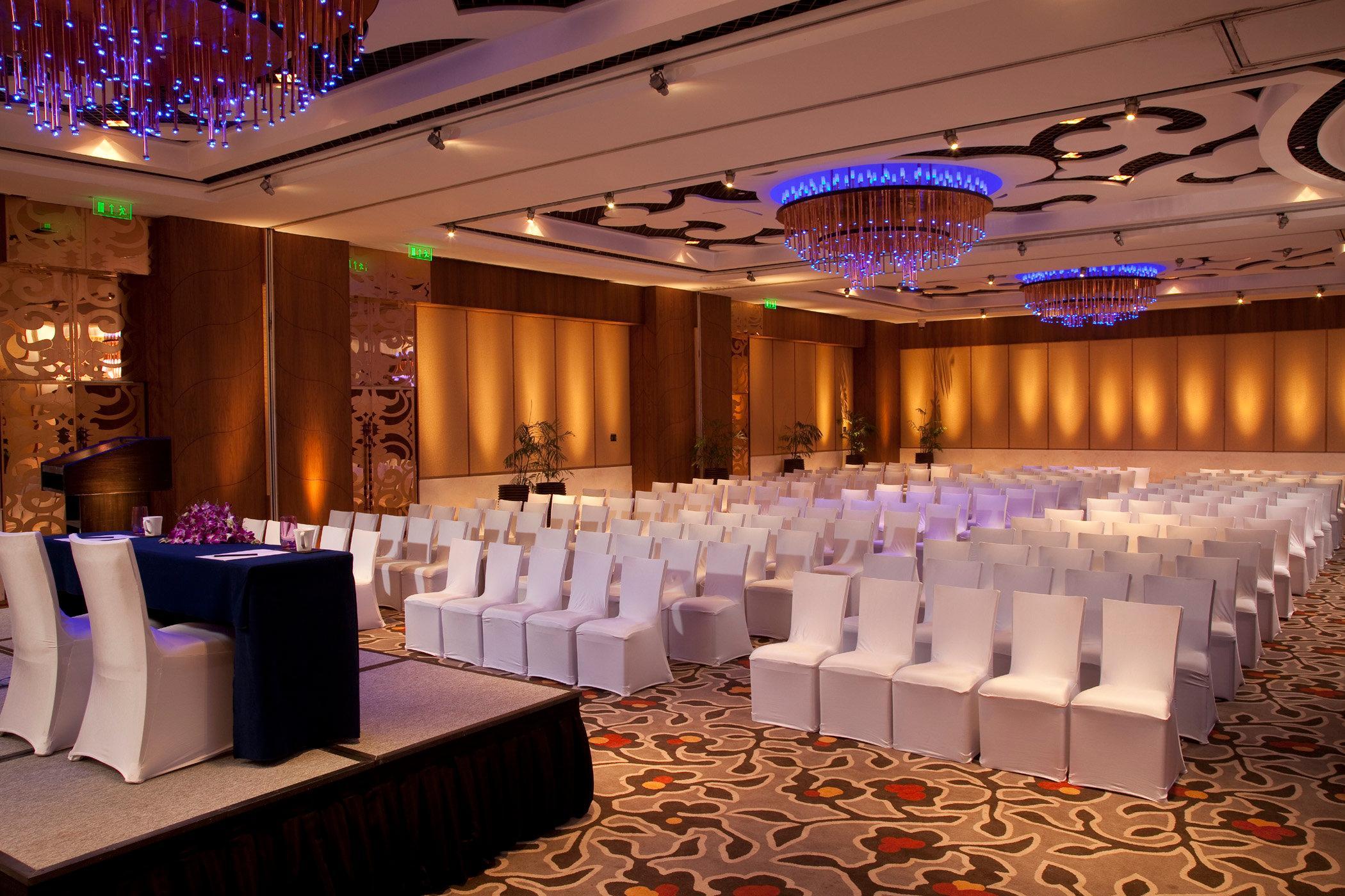 Hotel Crowne Plaza New Delhi Okhla By Ihg Exterior foto The Grand Ballroom